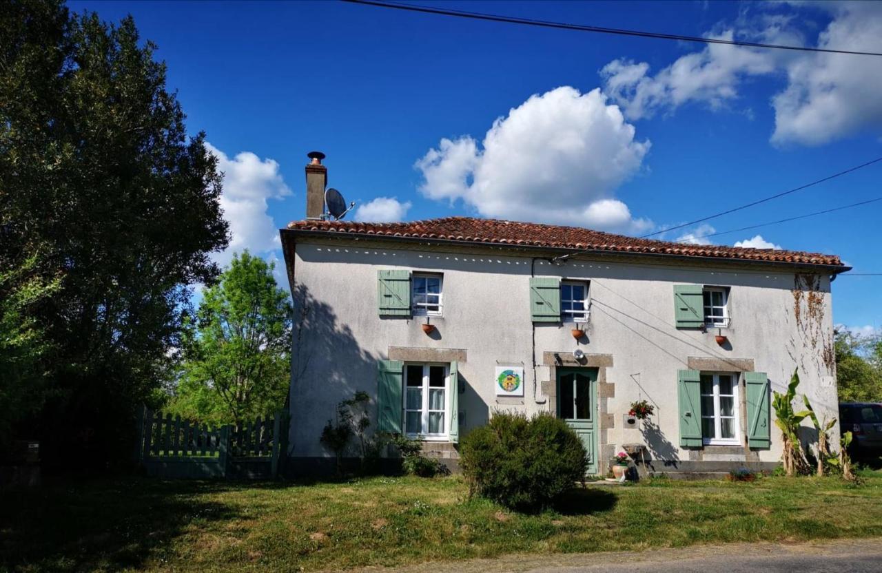 Chambres D Hotes L'Agape Saint-Martial-sur-Isop Kültér fotó